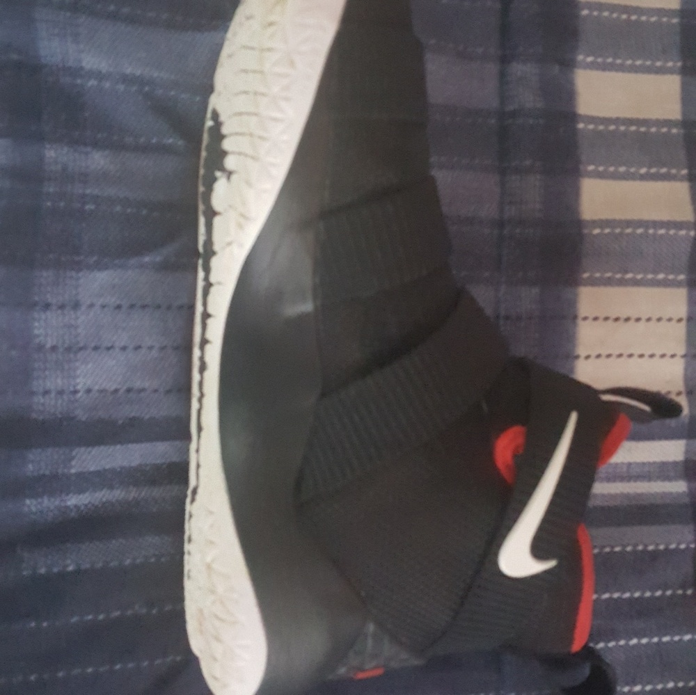 nike lebron soldiers